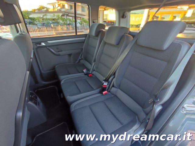 VOLKSWAGEN Touran Business 1.6 TDI DSG Comfortline 7 Posti