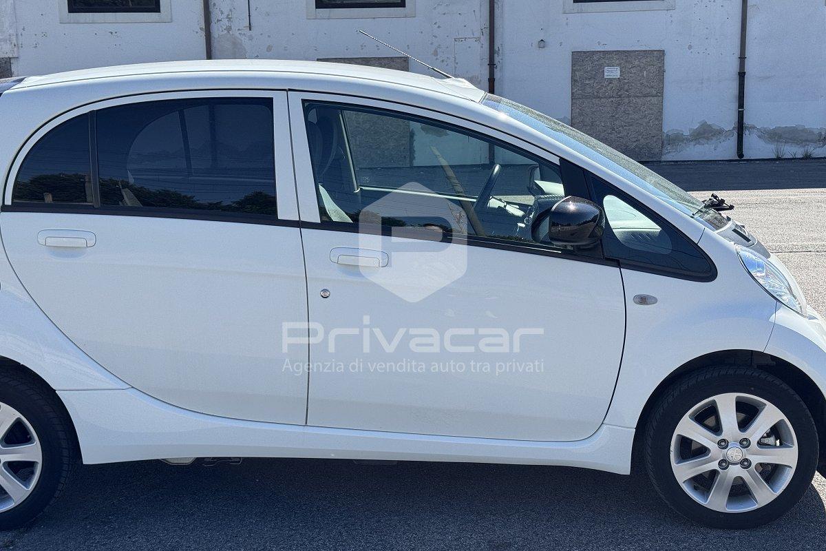 PEUGEOT iOn Active