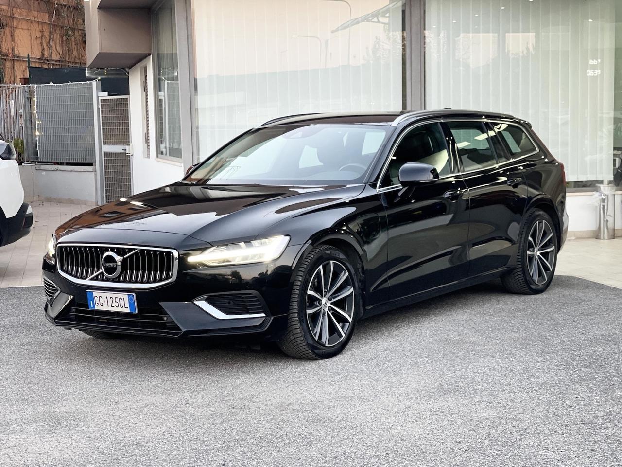 Volvo V60 2.0 AWD Plug-in-Hybrid 253CV E6 - 2021