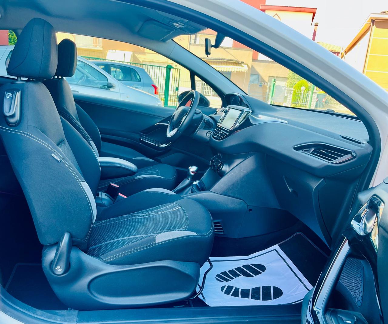 Peugeot 208 1.2 VTi S 82 CV 3 porte