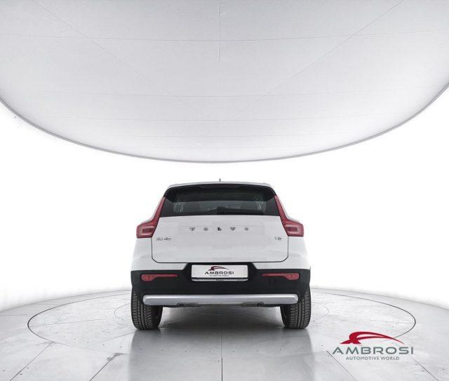 VOLVO XC40 T2 Geartronic Momentum