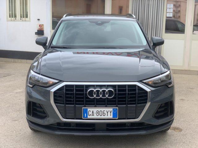 AUDI Q3 35 TDI quattro Business