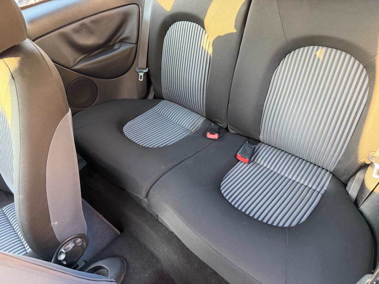 Lancia Ypsilon 1.2 Oro Giallo