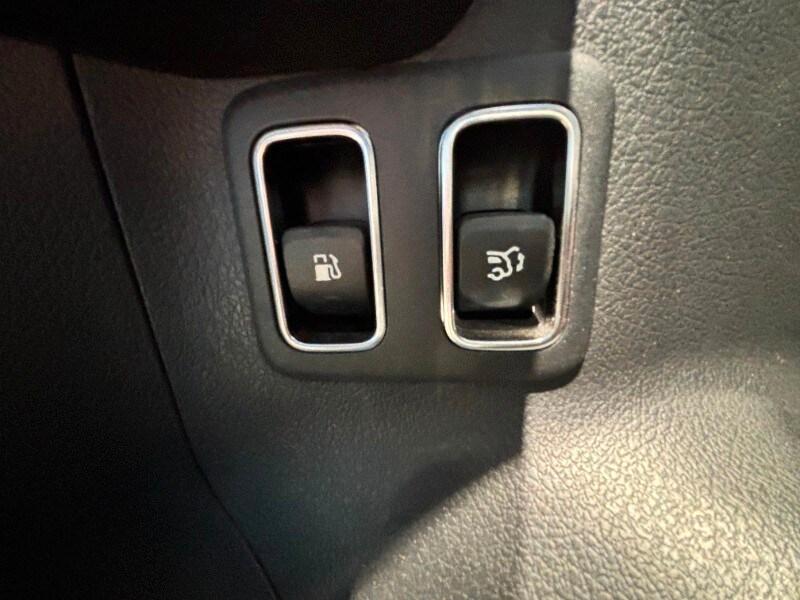 MERCEDES GLA (H247) GLA 250 e EQ-Power...