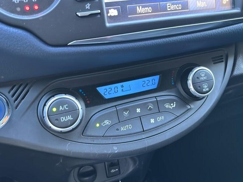 Toyota Yaris Hybrid 1.5 Hybrid Lounge Blue MY19