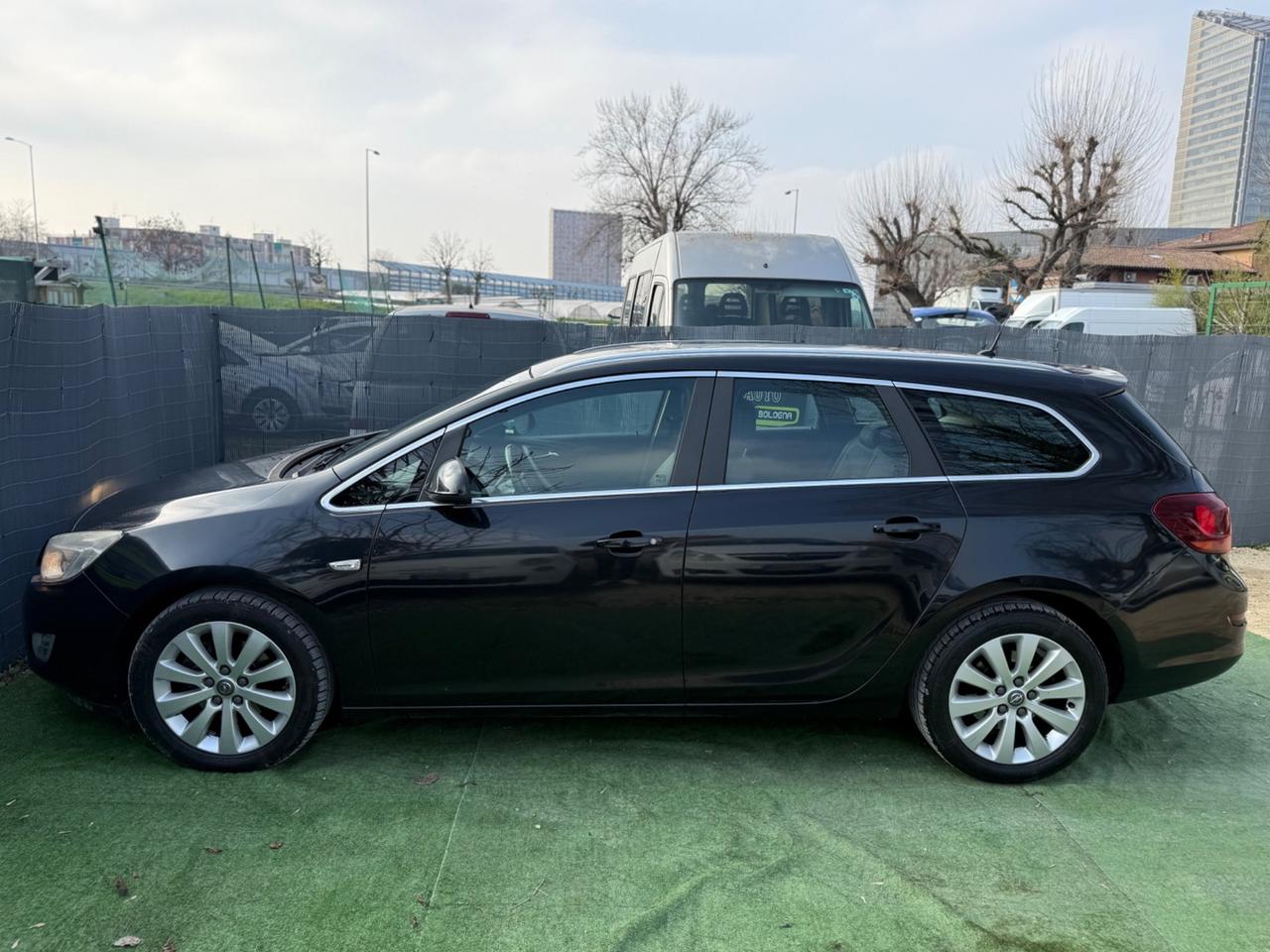 Opel ASTRA 2012 SW 1.7 DIESEL SPORTS TOURER COSMO