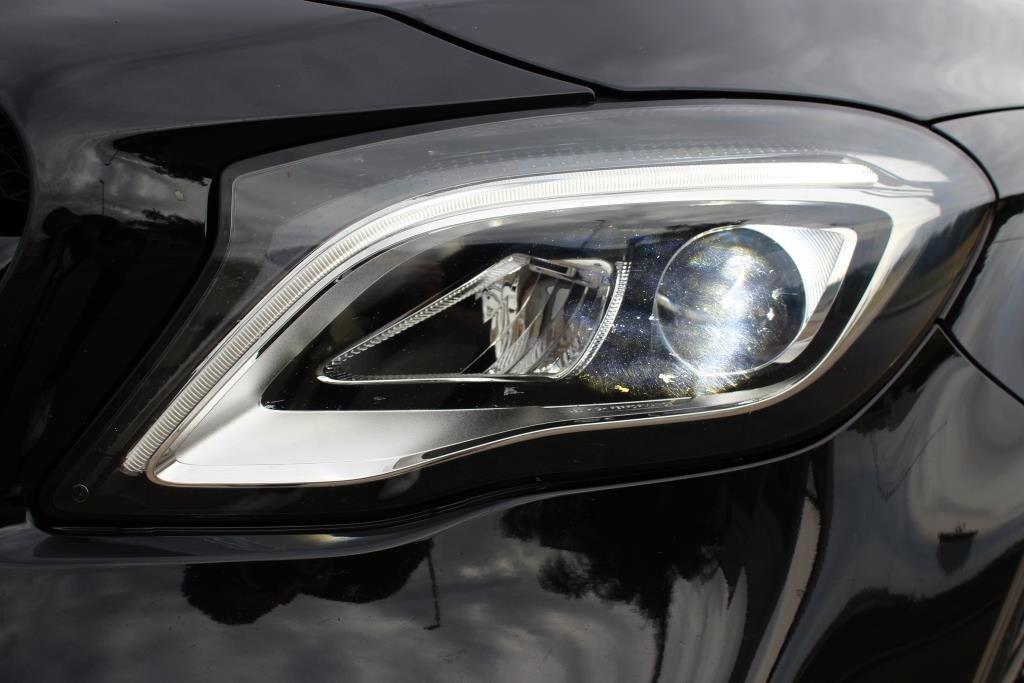 MERCEDES GLA 220 Aut. Premium * AMG