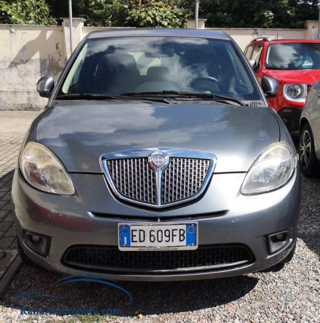LANCIA Ypsilon 1.2 Perfetta Neopatentati