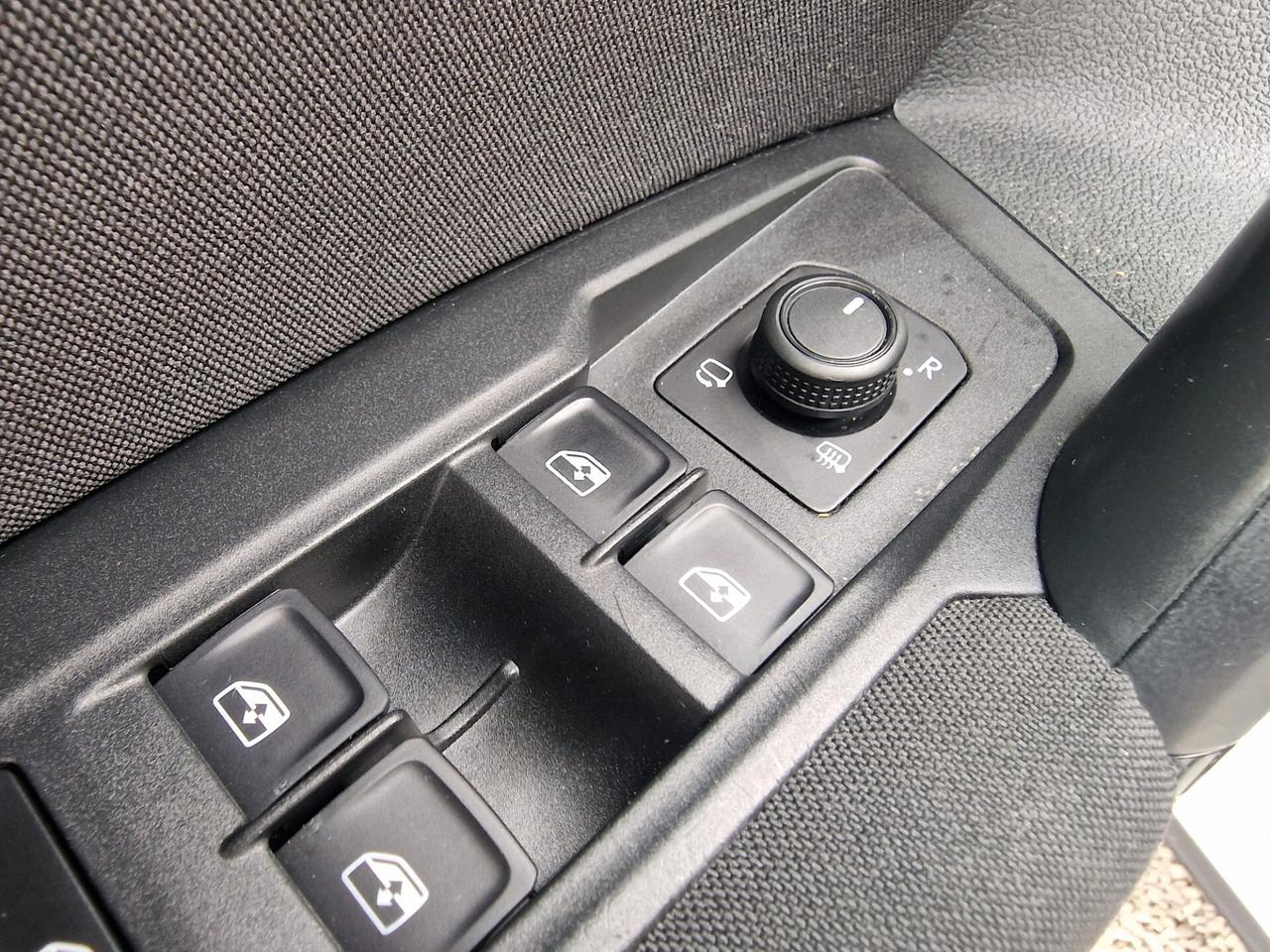 Volkswagen Tiguan 2.0 TDI SCR DSG 4MOTION Business BMT