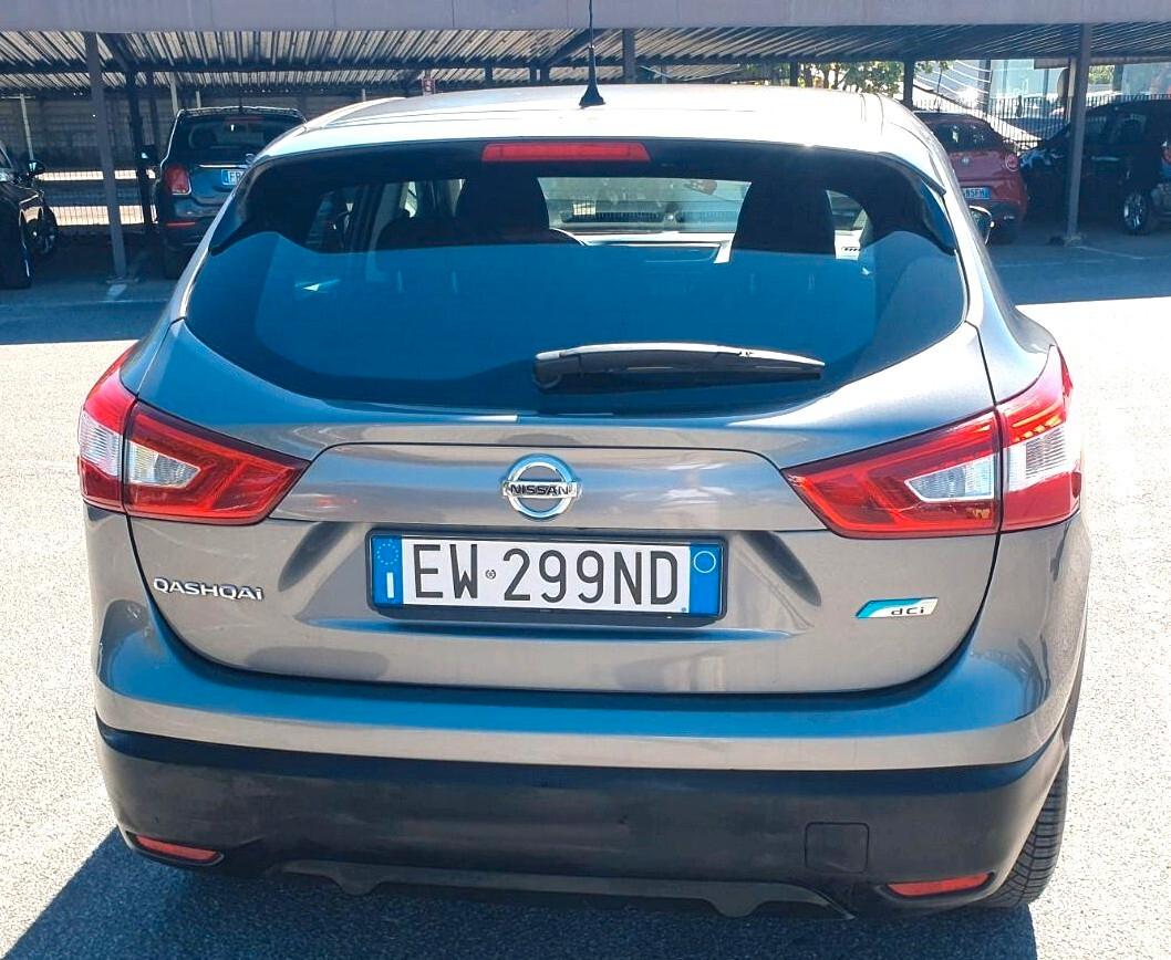 Nissan Qashqai 1,5 dCi-UNICO PROPR-NAVI-TELEC-4 REVISIONI