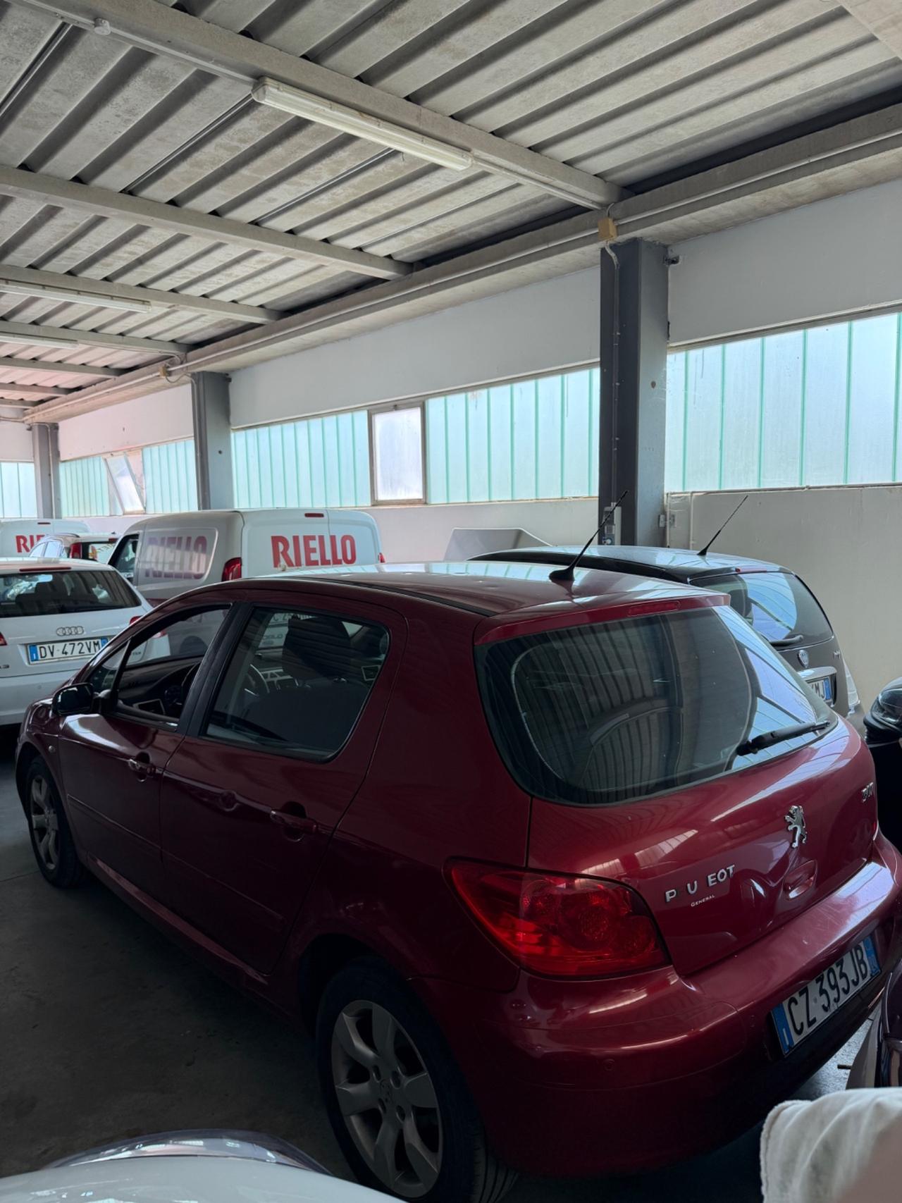 Peugeot 307 1.6 16V 5p. XT