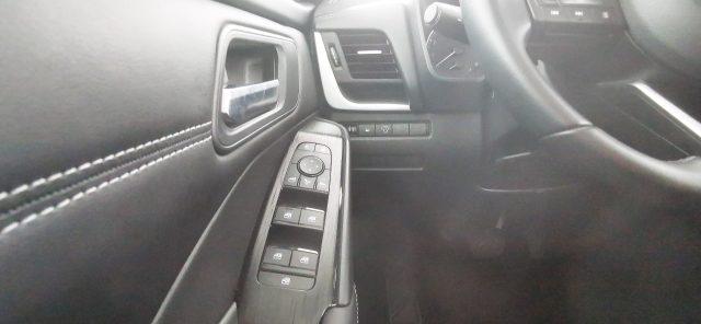 NISSAN Qashqai MHEV 158 CV Xtronic Business
