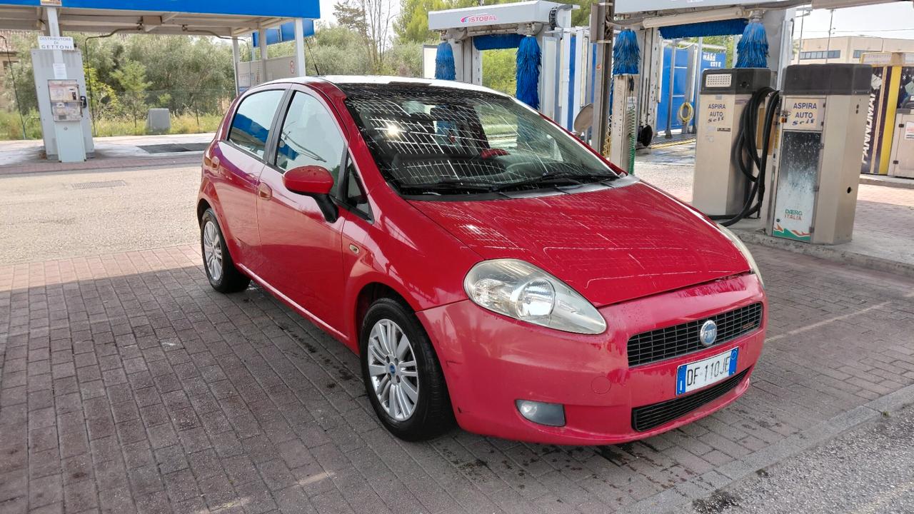 Fiat Grande Punto 1.3MJT 90 5p.Van Dynam. 4pt