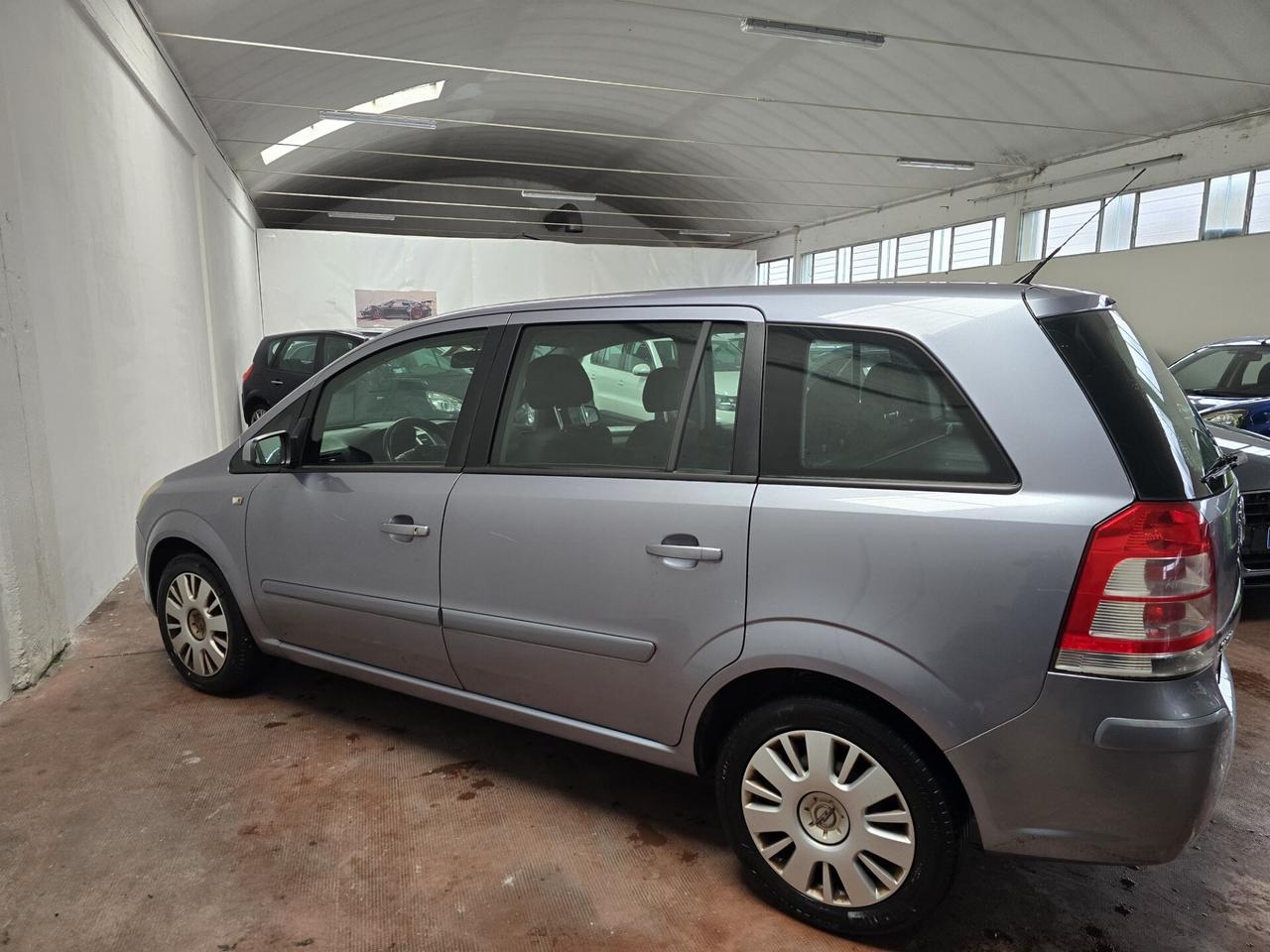 Opel Zafira 1.6 16V ecoM 94CV Cosmo