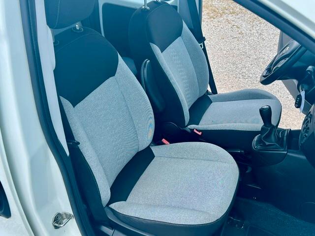 Fiat Fiorino 1.3 MJT autocarro N1 4 posti