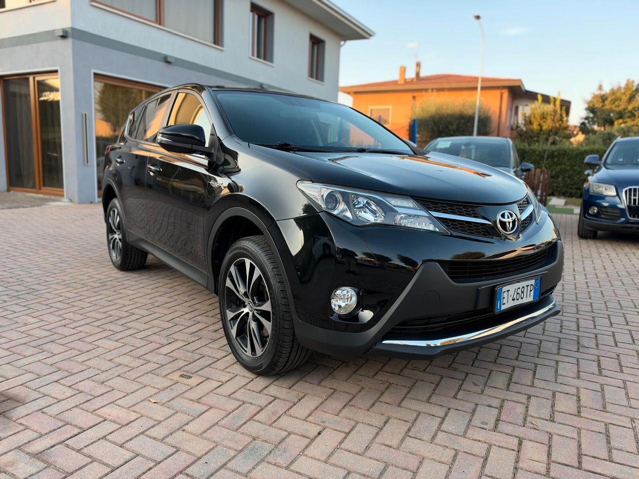 Toyota RAV 4 RAV4 2.0 D-4D 2WD Style
