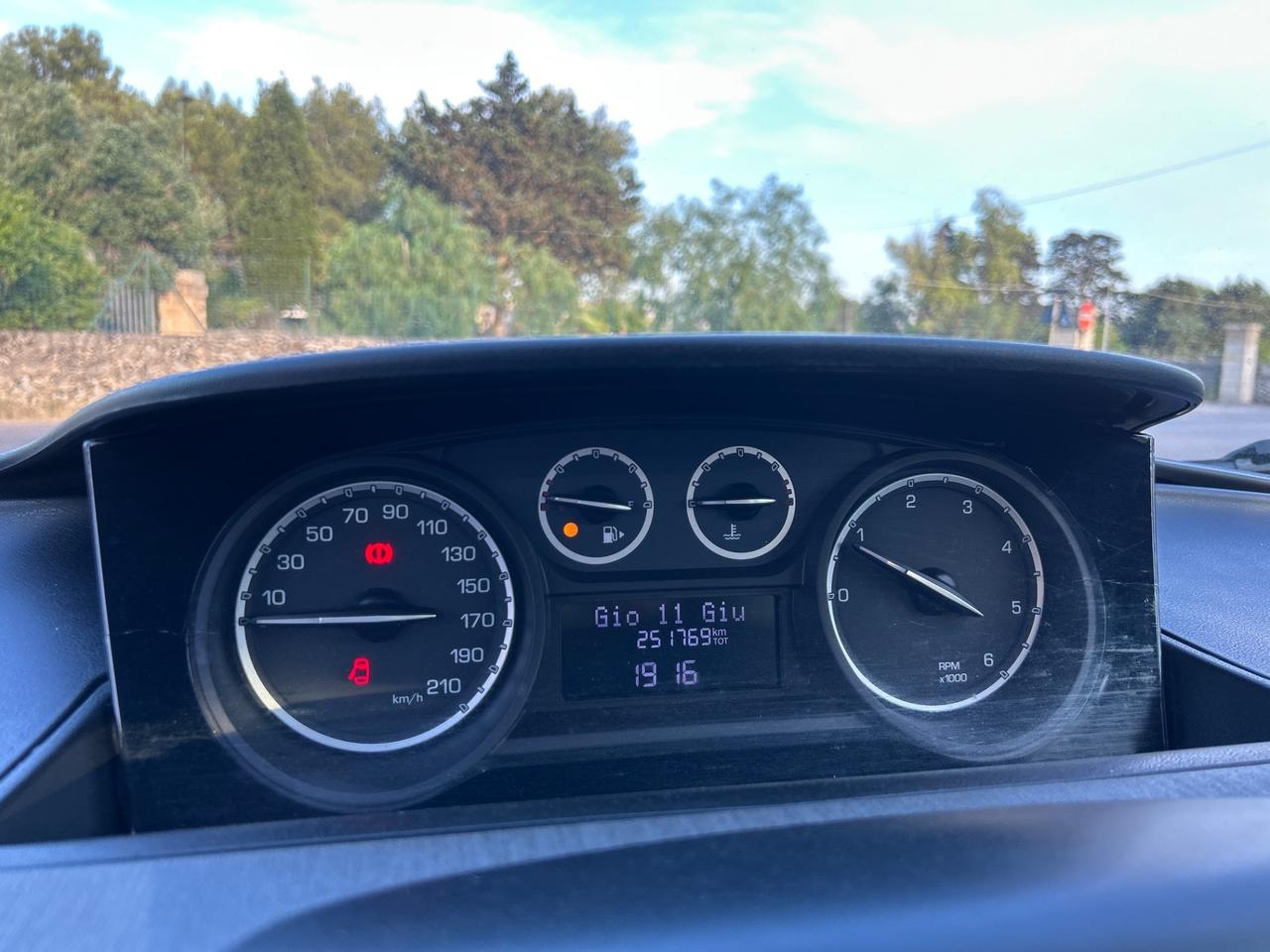 Lancia Ypsilon 1.3 MJT 5 porte-2012