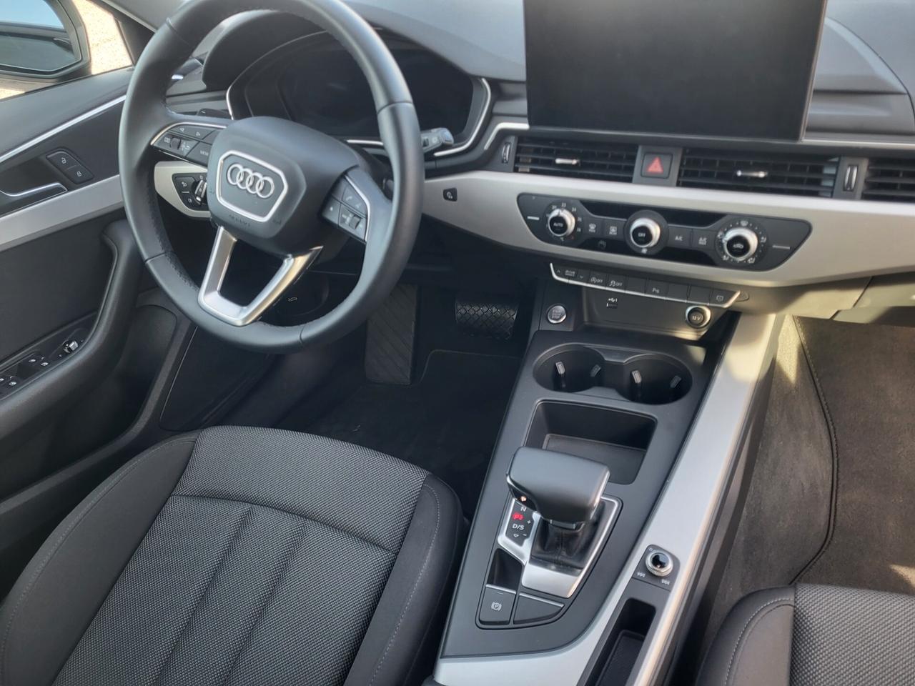 Audi A4 Avant 35 TDI/163 CV S tronic Business Advanced