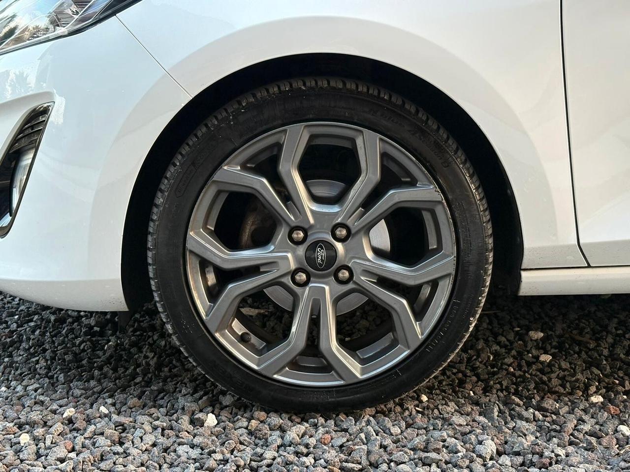 Ford Fiesta 1.5 TDCi 5 porte Plus PARI NUOVO - NEOPATENTATI