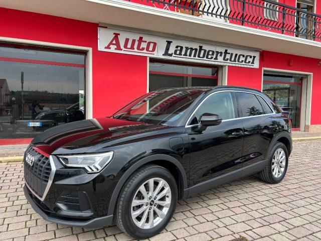 AUDI Q3 45 TFSI e S tronic Business
