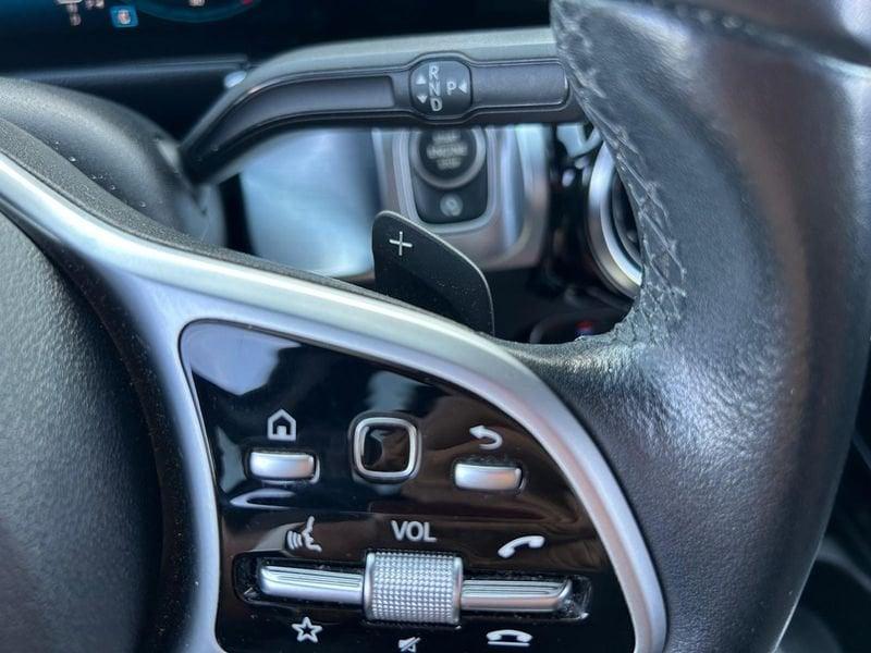 Mercedes-Benz GLB - X247 2019 180 D Sport 8G-DCT