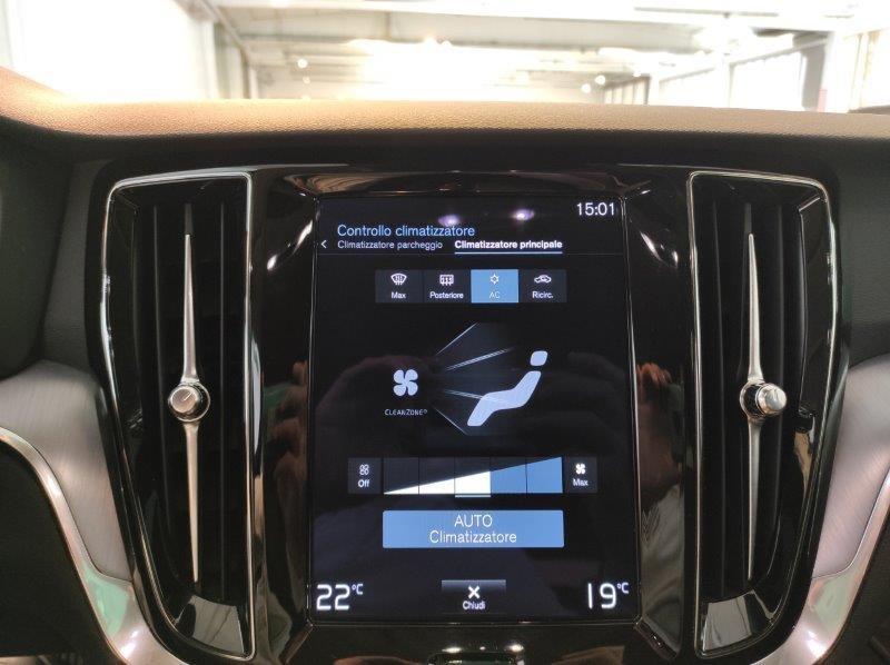 VOLVO V60 (2018-->) - V60 B4 (d) Geartronic Momentum Business Pro