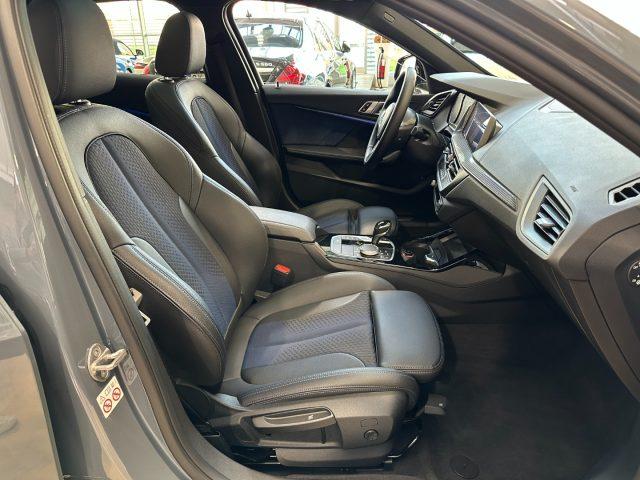 BMW 118 i Msport Auto - LED - 18" - Tetto - Carplay - Luci