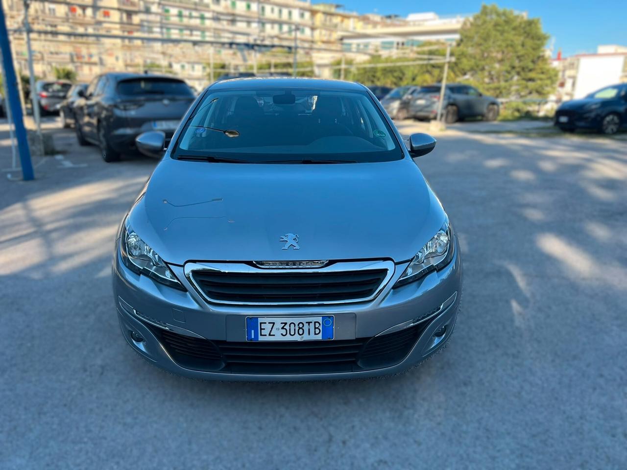 PEUGEOT 308 1.2 SW Pure tech- 2015