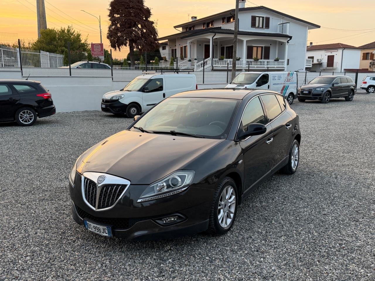 Lancia Delta 1.6 MJT DPF Oro