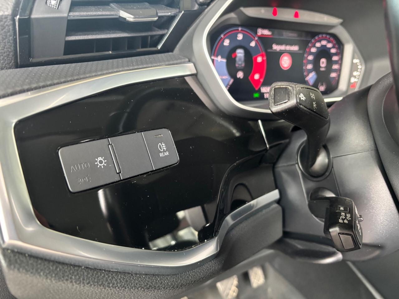 Audi Q3 35 TDI S line edition