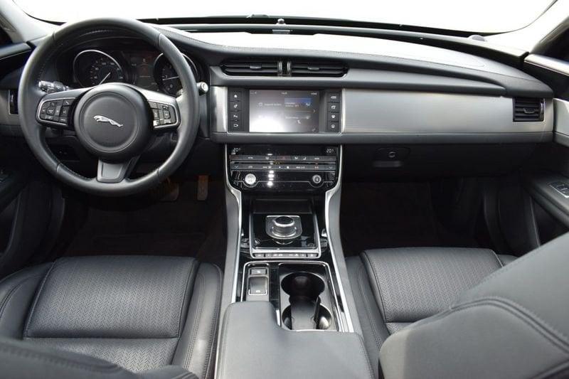 Jaguar XF 2.0 D 180 CV AWD aut. Prestige