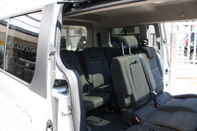 FORD Tourneo Connect 7 1.5 TDCi 120 CV Titanium 7Posti