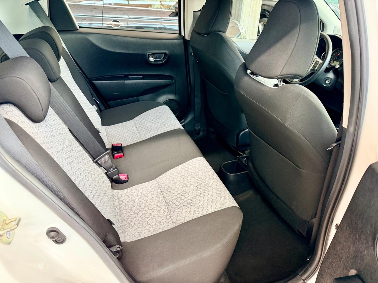 Toyota Yaris 1.0benz 69cv Neopatentati