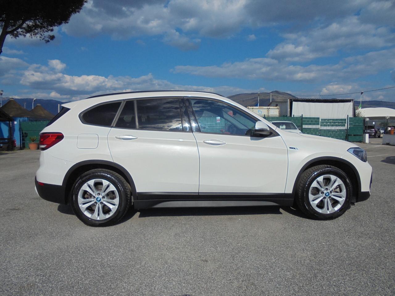Bmw X1 xDrive25e Advantage