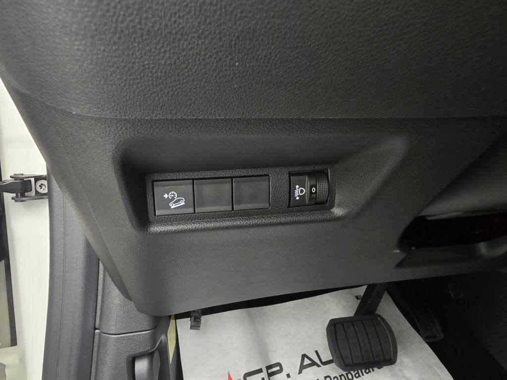 Jeep Avenger 1.2 Turbo 100 CV e-Hybrid Summit