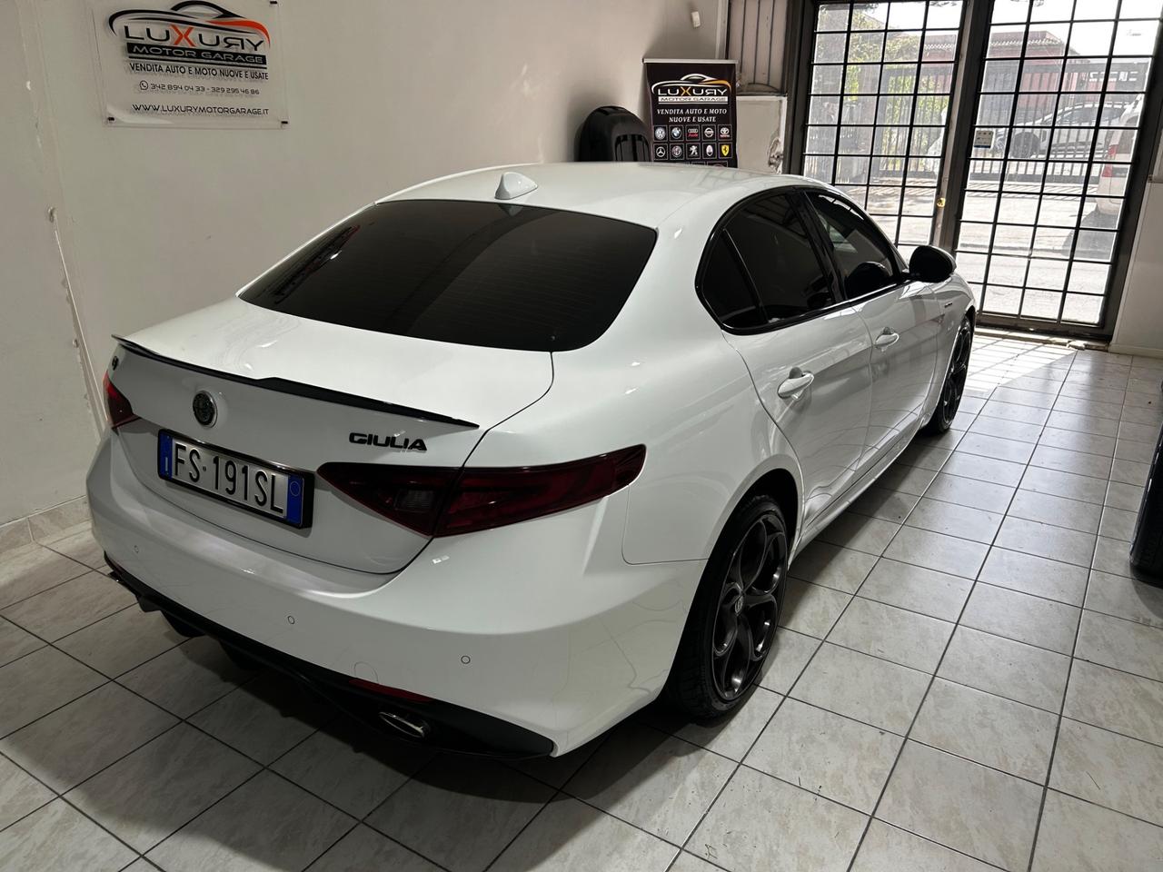 Alfa Romeo Giulia 2.2 Turbodiesel 210 CV AT8 AWD Q4 Veloce