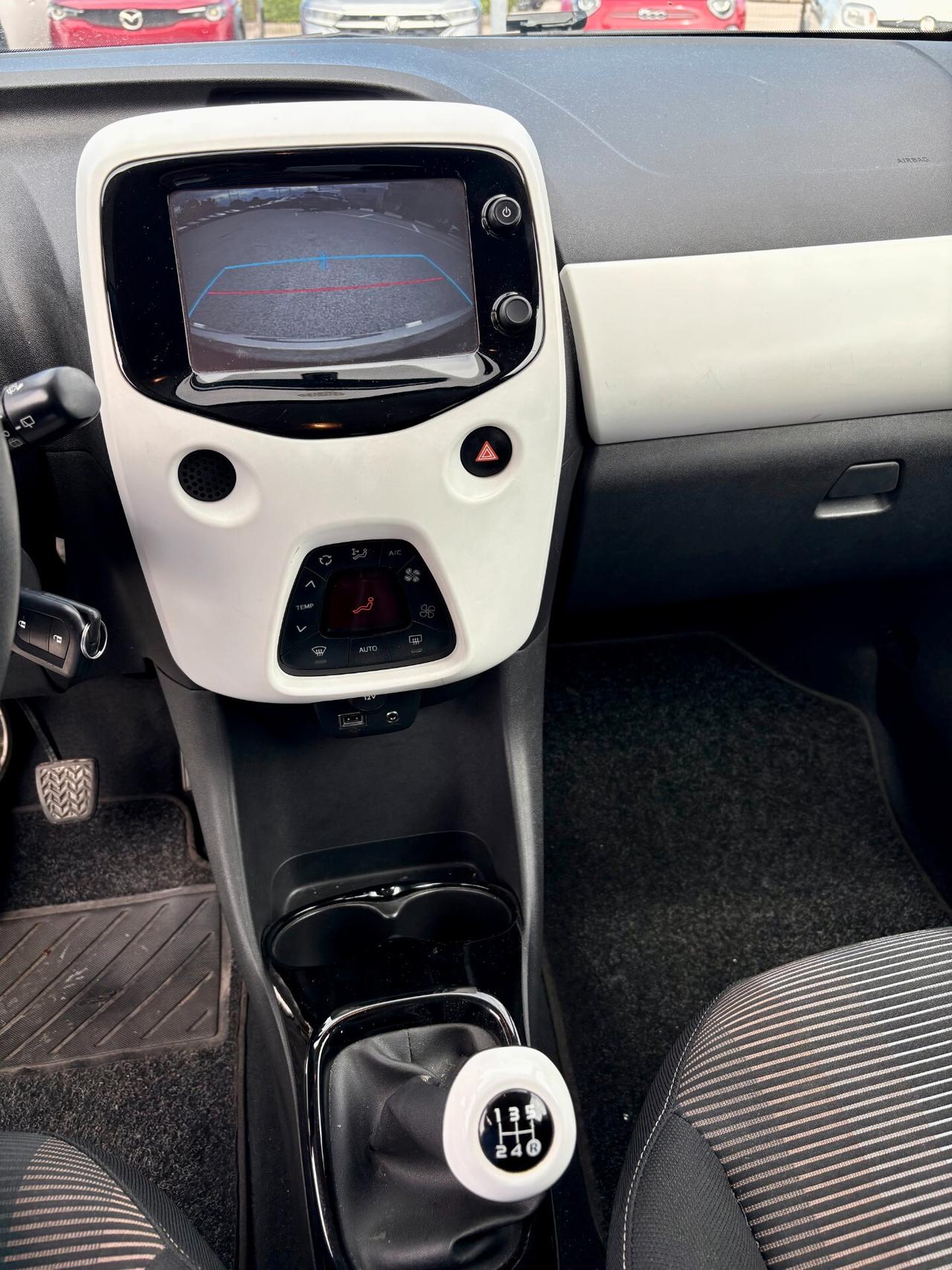 Peugeot 108 PureTech 82 5 porte Allure TOP!