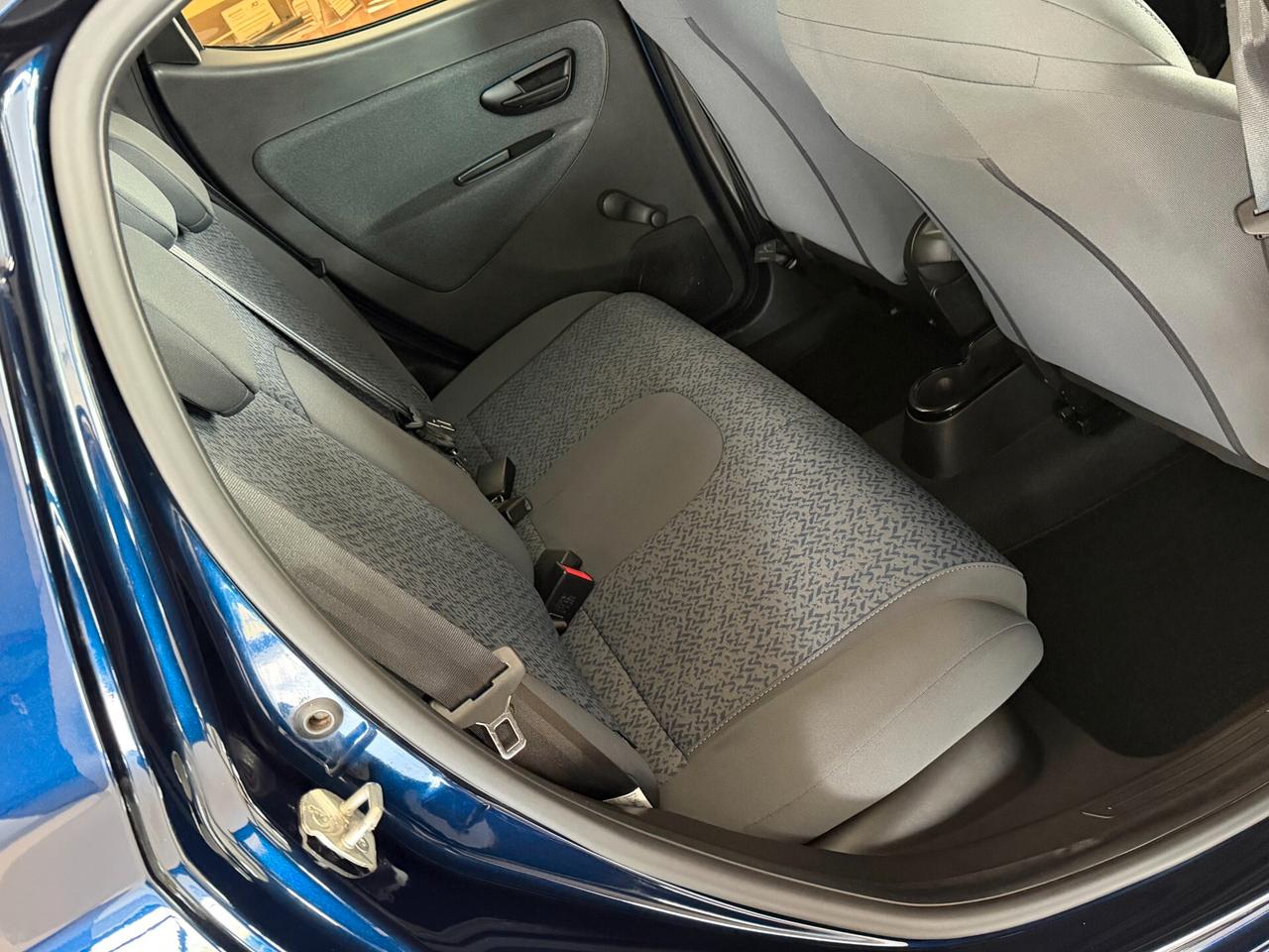 Lancia Ypsilon 1.0 FIREFLY 70 cv. Hybrid SILVER