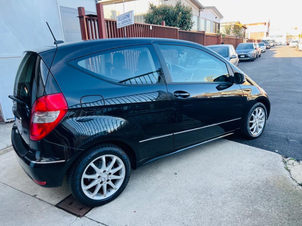 Mercedes-benz A 150 BlueEFFICIENCY Coupé Elegance