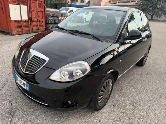 LANCIA Ypsilon 1.2 69 CV Platinum senza nessun lavoro da fare