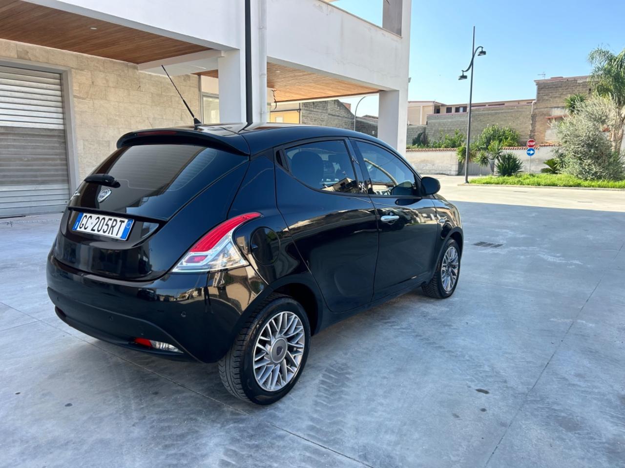 Lancia Ypsilon 1.3 MJT 16V 95 CV 5 porte S&S Platinum