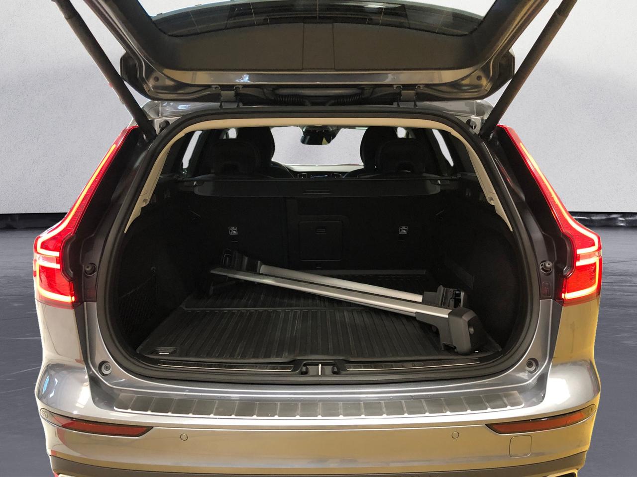 VOLVO V60 Cross Country 2.0 d4 polestar pro awd 200cv geartronic