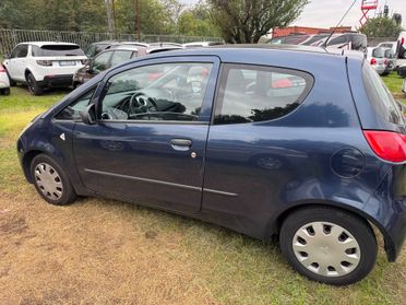 Mitsubishi Colt 1.1 12V 3p. Neoplasie