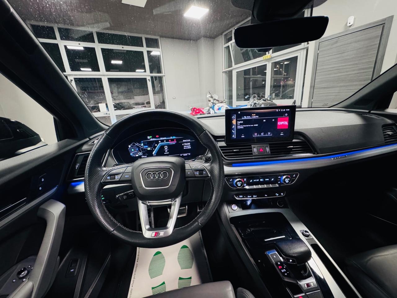 AUDI SQ5 SPORTBACK TDI HYBRID IDENTITY BLACK