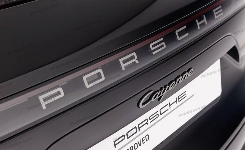 Porsche Cayenne 3.0 V6 462CV TOT E-Hybrid Platinum Edition 12/2022 UFFICIALE