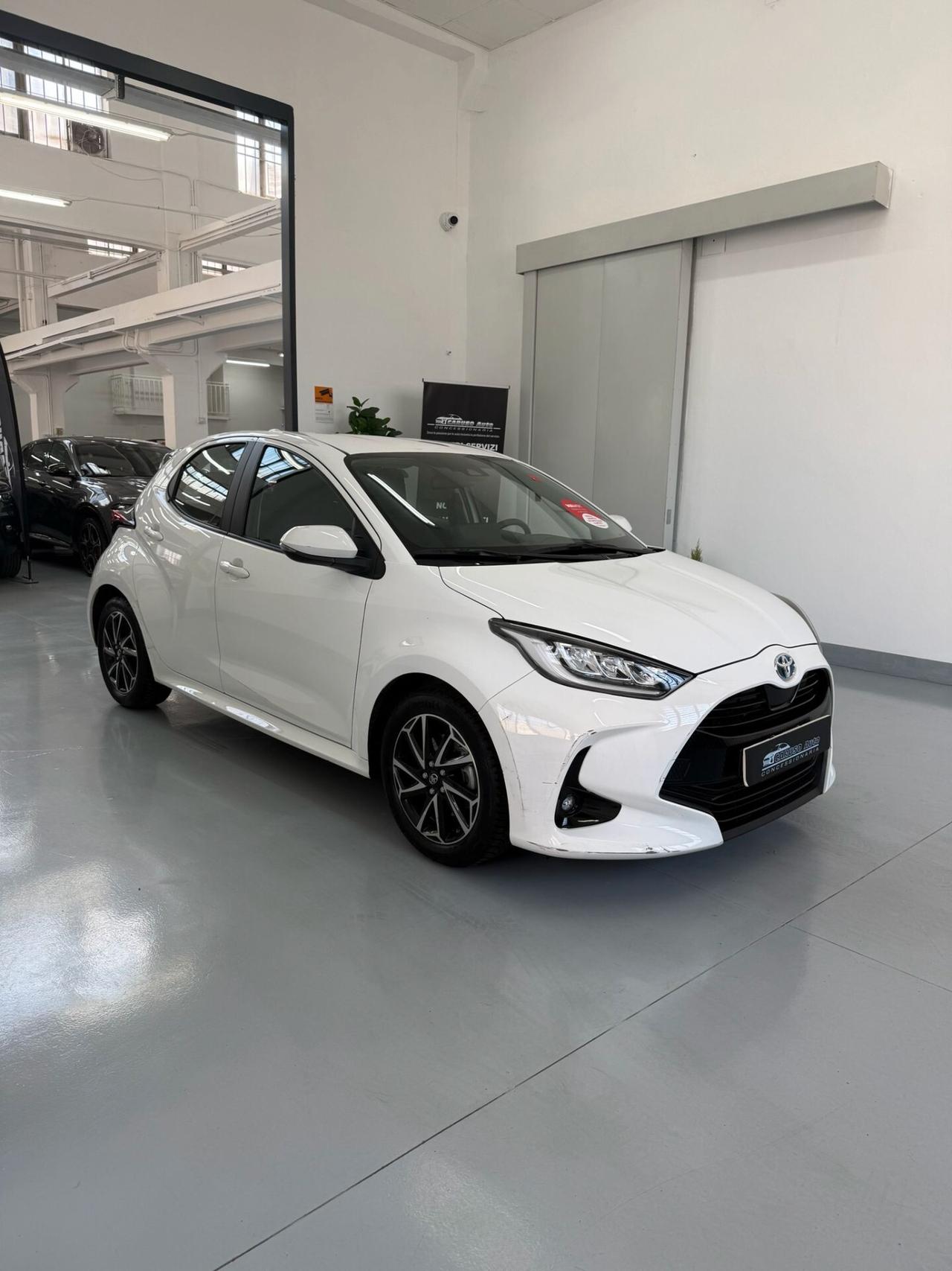 Toyota Yaris 1.5 Hybrid 5 porte Trend