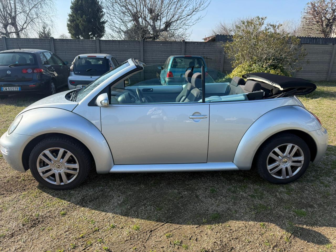 Volkswagen New Beetle 1.9 TDI 101CV Cabrio ADATTA NEOPATENTATI