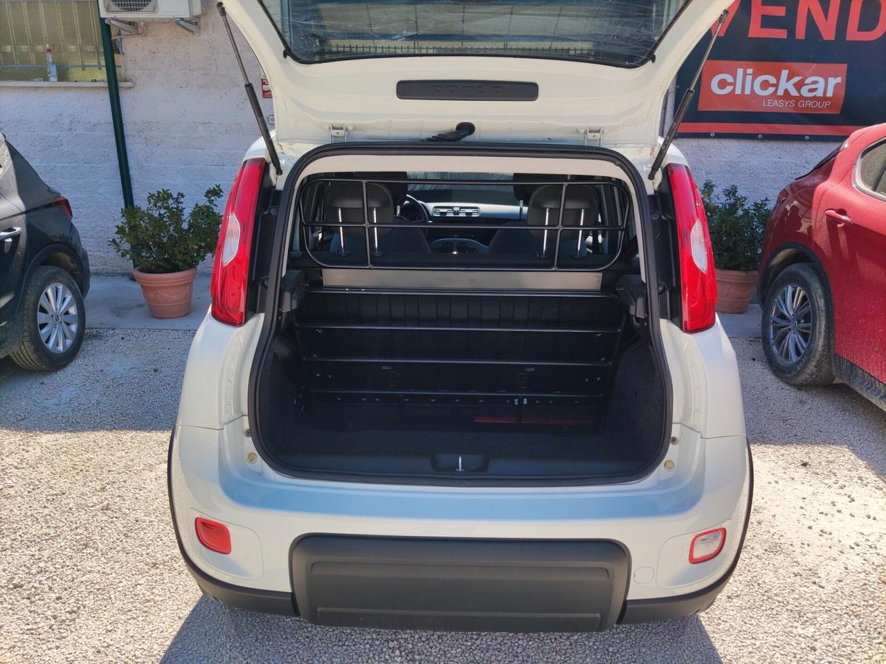 Fiat Panda 1.0 GSE S&S Hybrid Street Van 4 posti