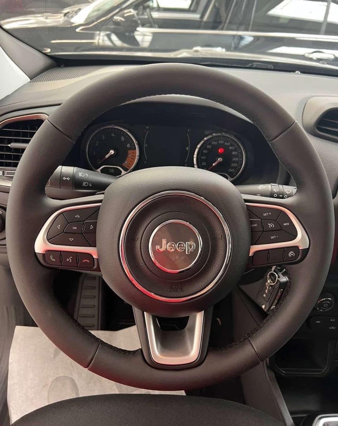 JEEP RENEGADE 1.0 130 CV AUTO A NOLEGGIO CON KM ILLIMITATI