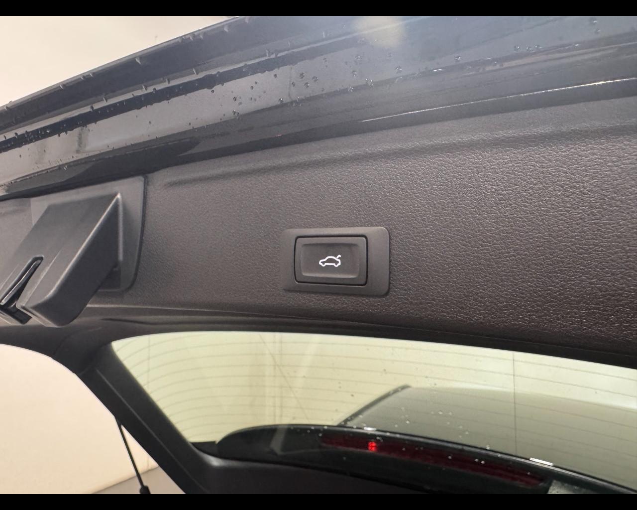 AUDI A4 AVANT 35 TDI MHEV S-TRONIC S LINE EDITION